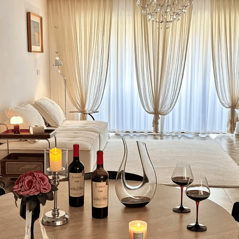 Combien de Temps Décanter le Vin Rouge ? Le Guide Complet par Cépage