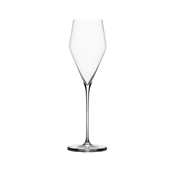 Verre à vin rouge en cristal de 200ml, transparent et élégant, posé sur fond blanc