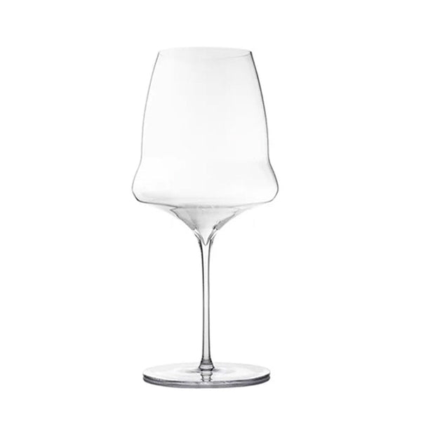 Verre à vin rouge 760ml soufflé à la main en cristal transparent, posé sur surface blanche