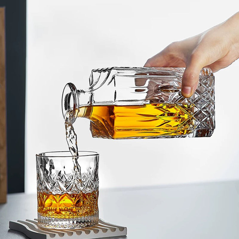 Carafe à whisky en verre épais classique